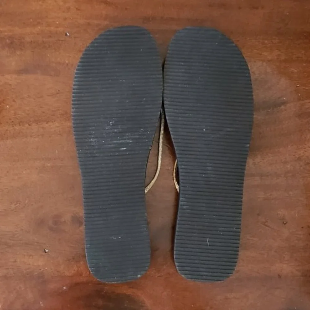 Stuart Weitzman Dayo Serpent Thong Sandals, Size 10